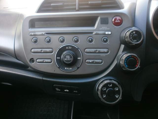 Honda Jazz  - 8 - Family Cars  on Aster Vender