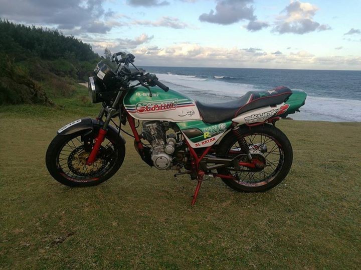 Esanz zis r pulsar - 0 - Sports Bike  on Aster Vender