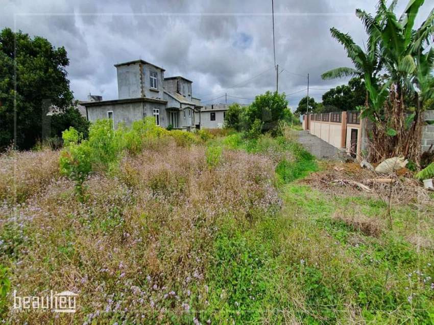 Residential land of 7 perches, L'Espérance Quartier Militaire A...