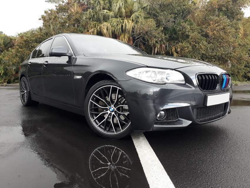 2010 BMW 528i M Sport Line - 3 - Luxury Cars  on Aster Vender