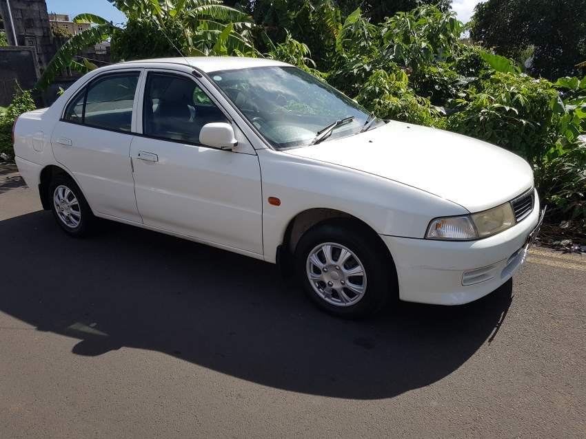Mitsubishi Lancer JL00, manual - 0 - Family Cars  on Aster Vender