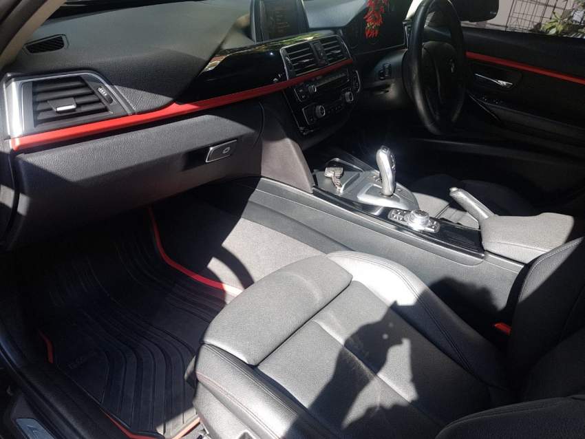 BMW 318I SPORT - 0 - Luxury Cars  on Aster Vender