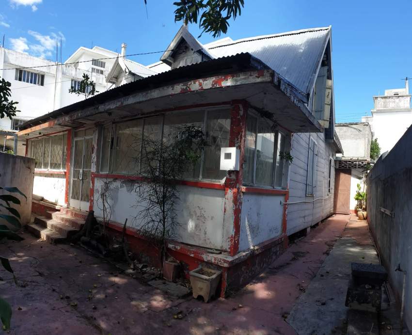 FOR SALE: LAND NEAR LABOURDONAIS STREET, PORT LOUIS - 0 - Land  on Aster Vender