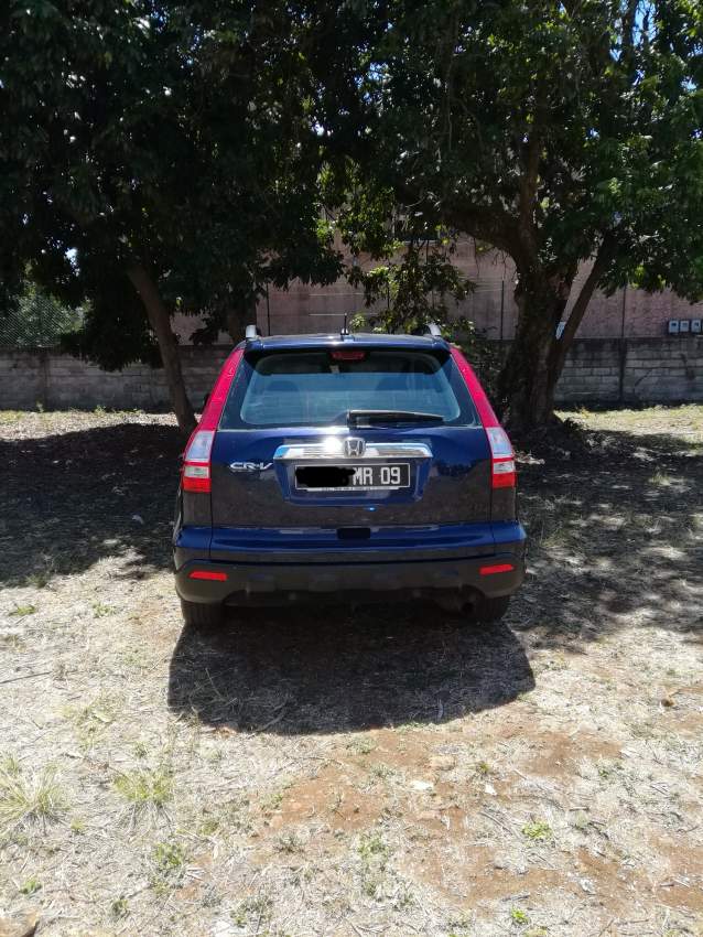 Honda CRV AWD executive version - 2 - SUV Cars  on Aster Vender