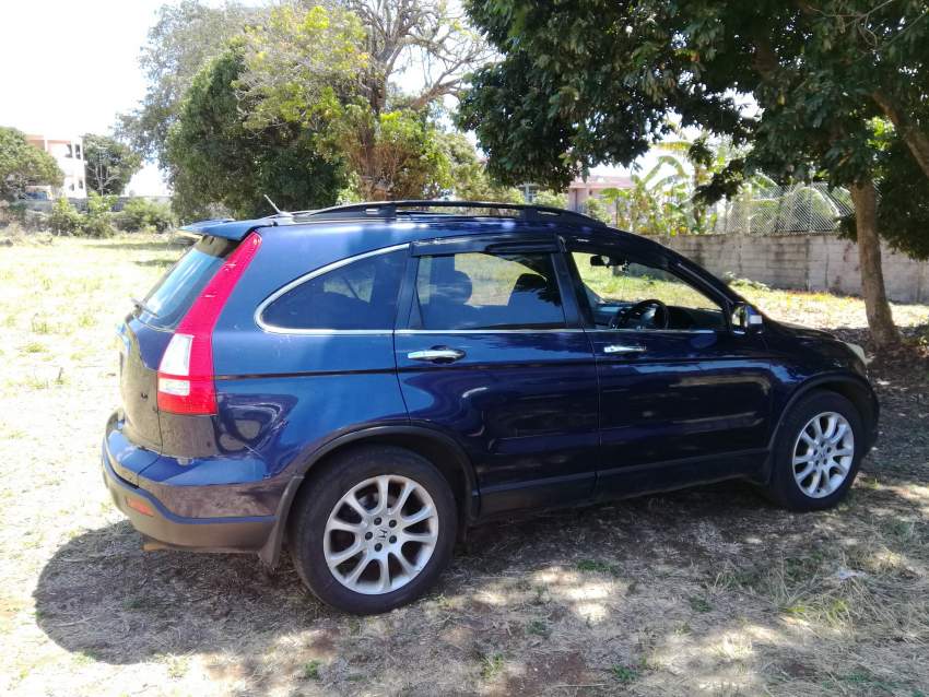 Honda CRV AWD executive version - 5 - SUV Cars  on Aster Vender