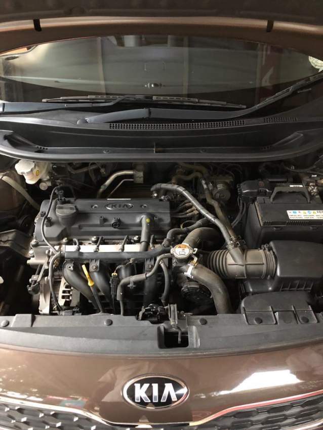 KIA RIO - 2 - Family Cars  on Aster Vender