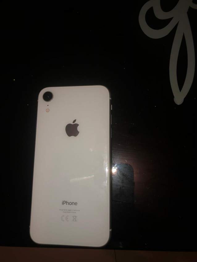 iPhone XR - 1 - iPhones  on Aster Vender