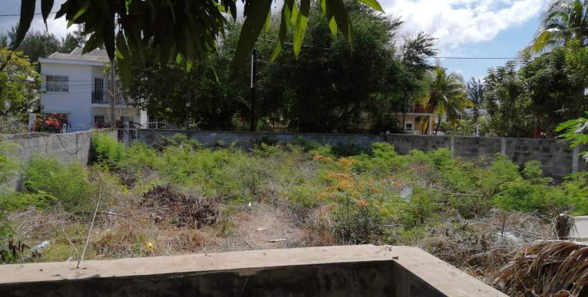 Land 9 perches for sale on Aster Vender