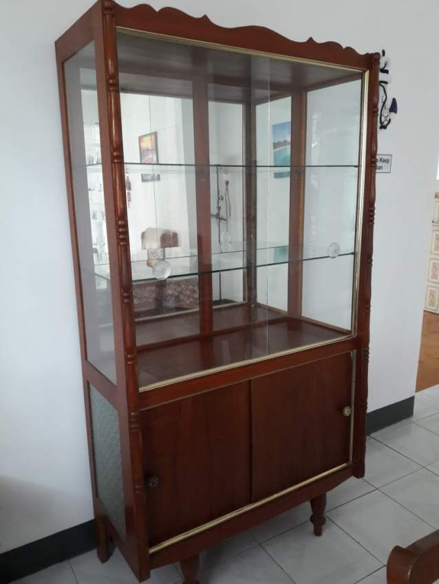 Vaisselier/Argentier en bois vernis on Aster Vender