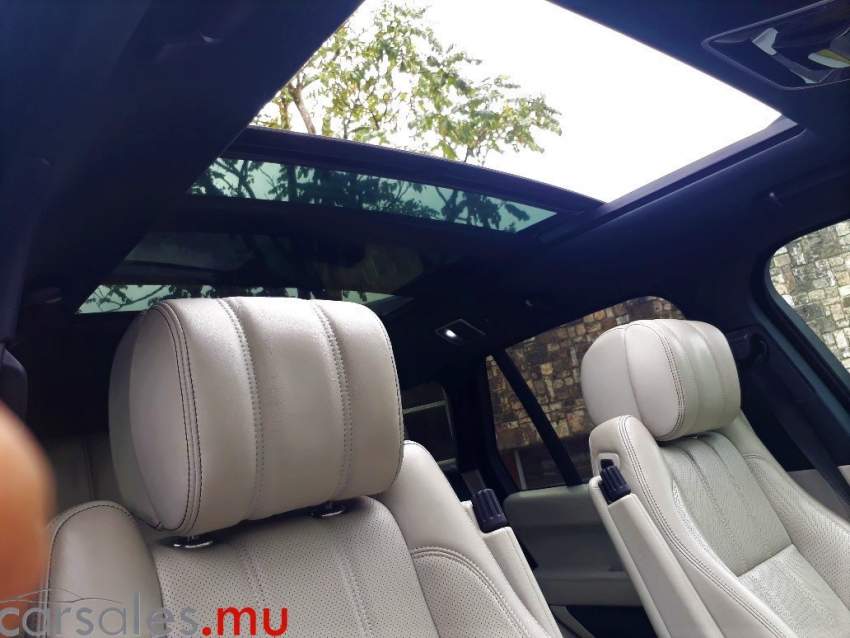 2014 Range Rover 4.4 SDV8 - 8 - SUV Cars  on Aster Vender