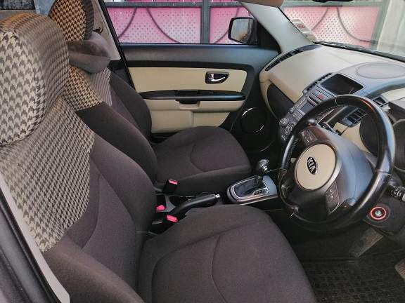 Kia Car  - 2 - SUV Cars  on Aster Vender