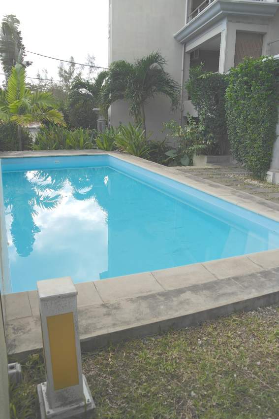 3 bedrooms duplex apartment located on the top floor on Aster Vender