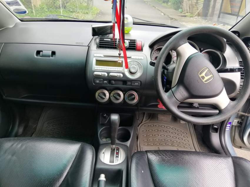 Honda Jazz - 6 - Compact cars  on Aster Vender