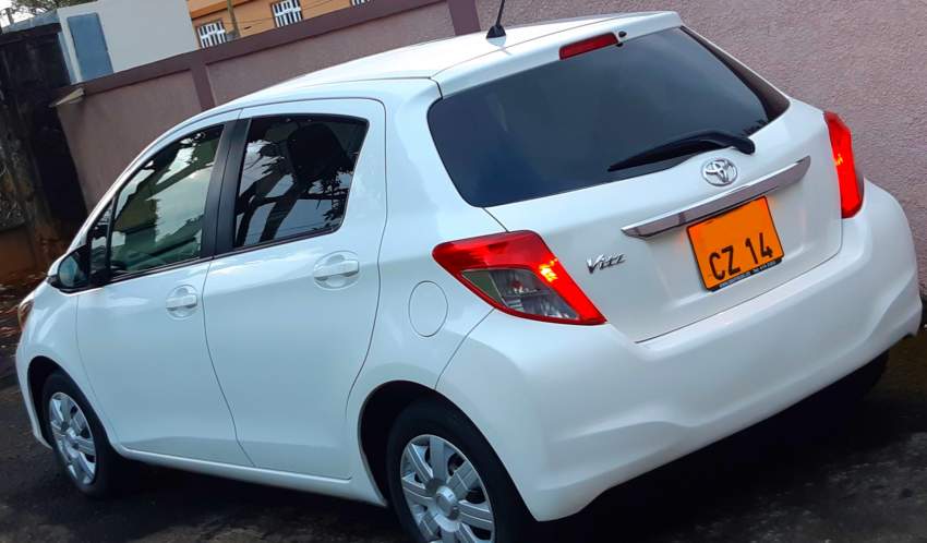 Toyota vitz - 1 - Compact cars  on Aster Vender