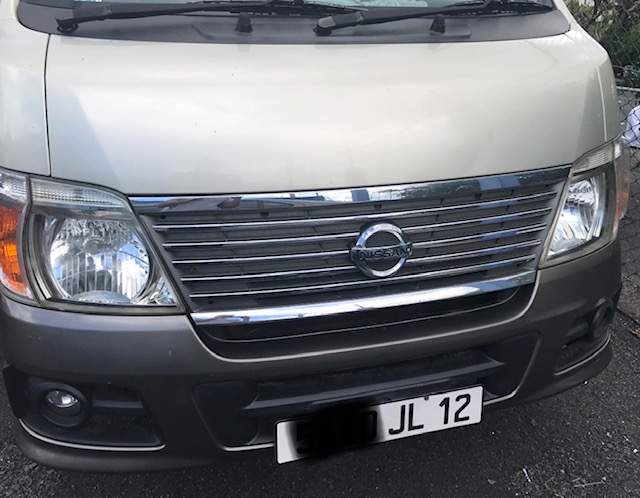 NISSAN URVAN - 1 - Passenger Van  on Aster Vender