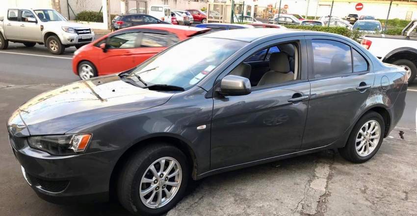 Mitsubishi EX - 2 - Family Cars  on Aster Vender