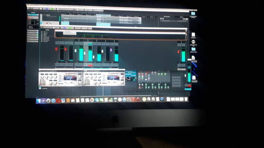 Macbook - 0 - Laptop  on Aster Vender