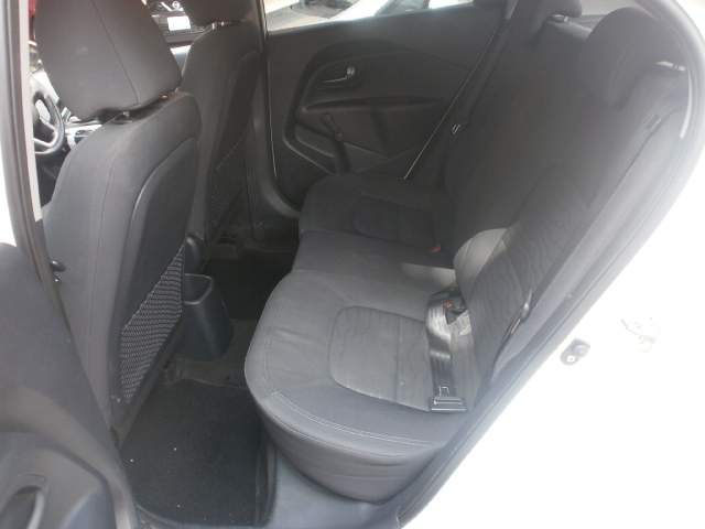 Kia Rio - 3 - Family Cars  on Aster Vender