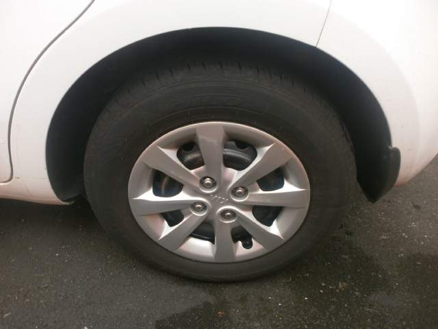 Kia Rio - 7 - Family Cars  on Aster Vender