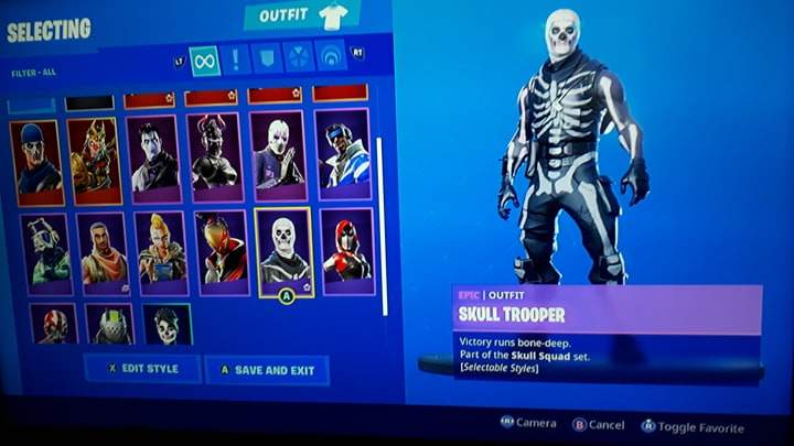 Xbox One S 1TB  - 3 - PS4, PC, Xbox, PSP Games  on Aster Vender