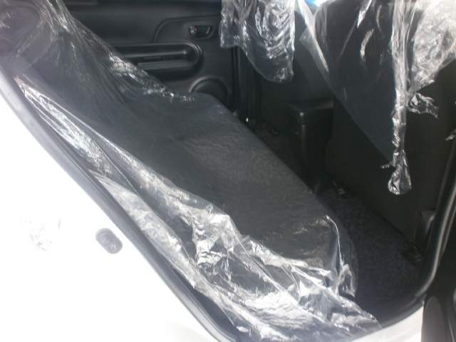 TOYOTA AQUA - 2 - Family Cars  on Aster Vender