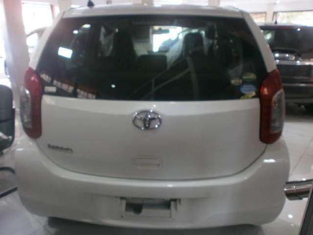 TOYOTA PASSO - 5 - Family Cars  on Aster Vender