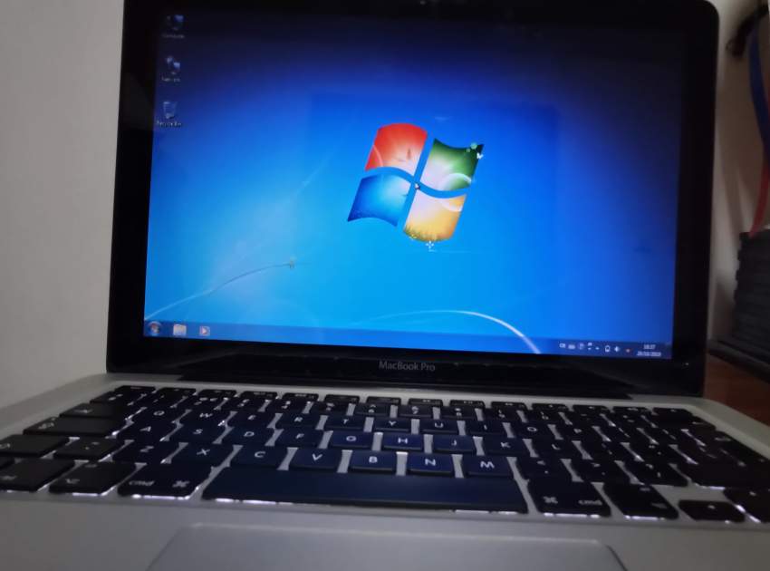 MacBook Pro Core i5 - 5 - Laptop  on Aster Vender
