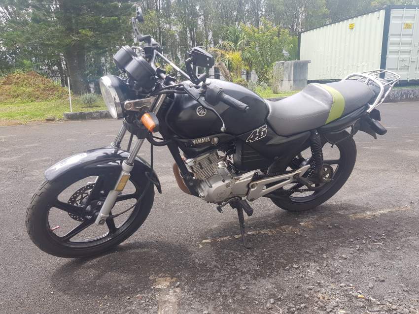 Yamaha YBR 125 - 3 - Roadsters  on Aster Vender