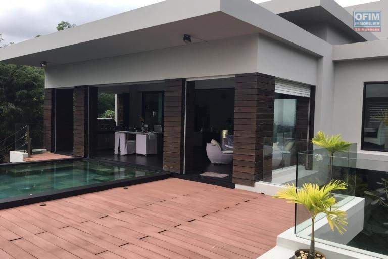 Magnifique villa d’architecte atypique et originale de 500 m2 - 0 - House  on Aster Vender