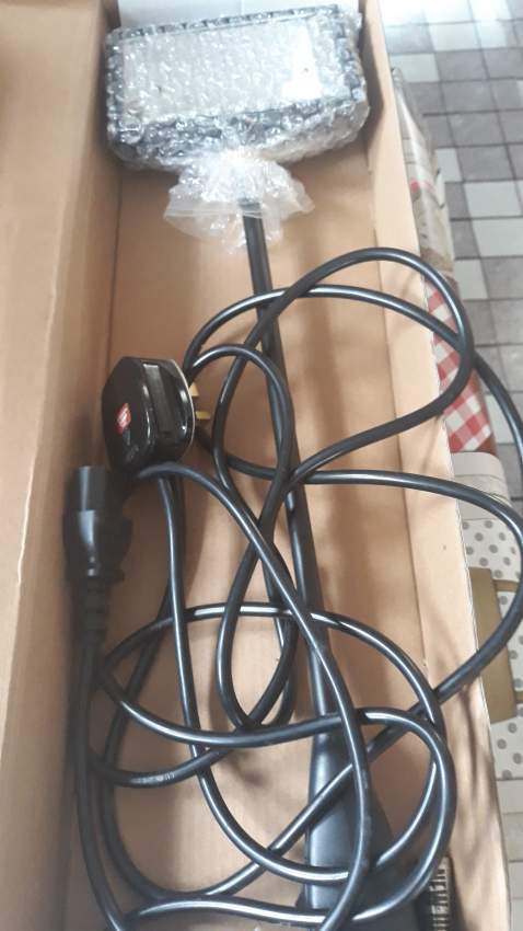 Led light on Aster Vender