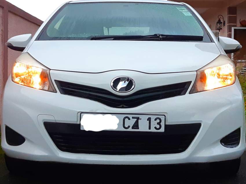 Toyota Vitz - 3 - Compact cars  on Aster Vender