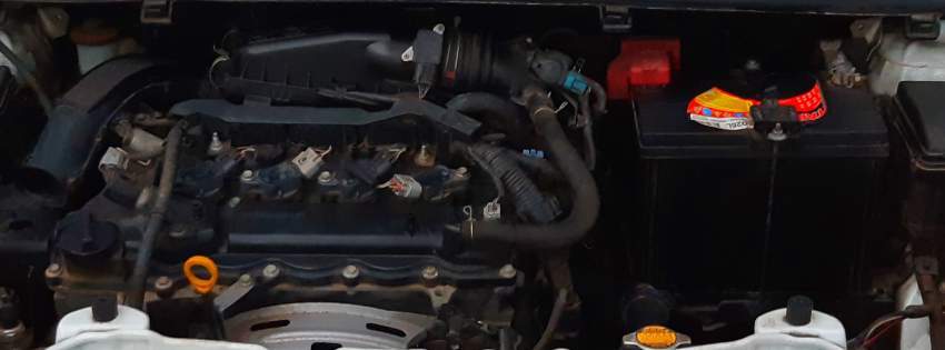 Toyota Vitz - 5 - Compact cars  on Aster Vender