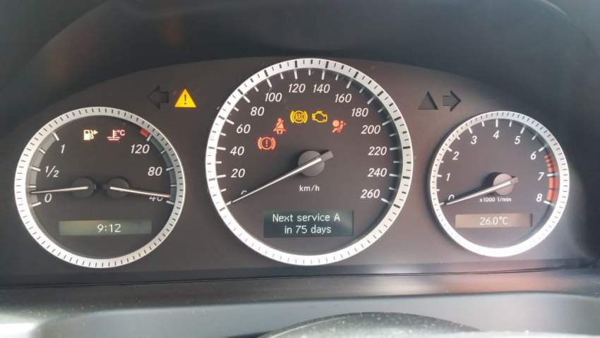 Mercedes benz - 2 - Family Cars  on Aster Vender