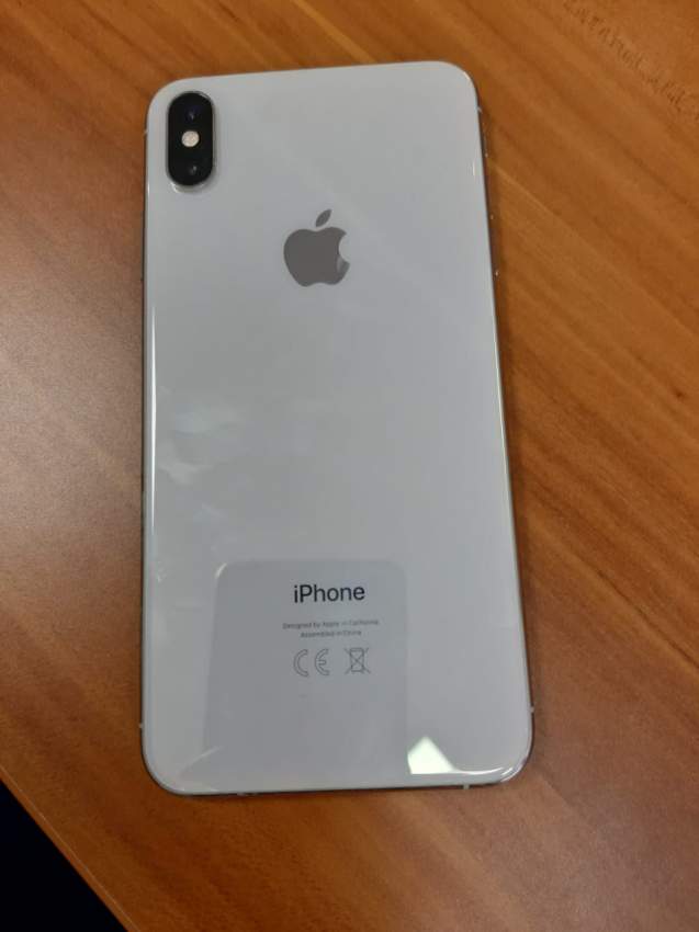 Iphone XS MAX 64 GB Silver - 1 - iPhones  on Aster Vender