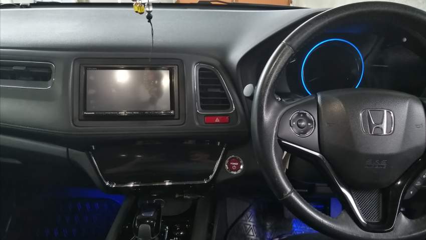 Honda Vezel - 1 - SUV Cars  on Aster Vender