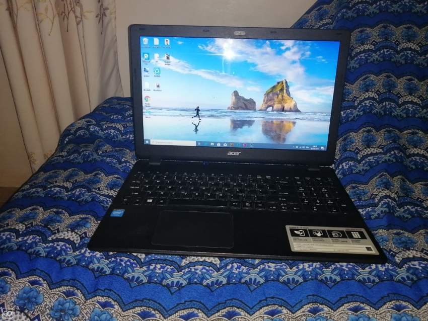 Ordinateur portable (laptop)  - 2 - Laptop  on Aster Vender