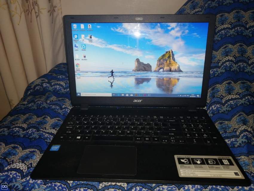 Ordinateur portable (laptop) on Aster Vender