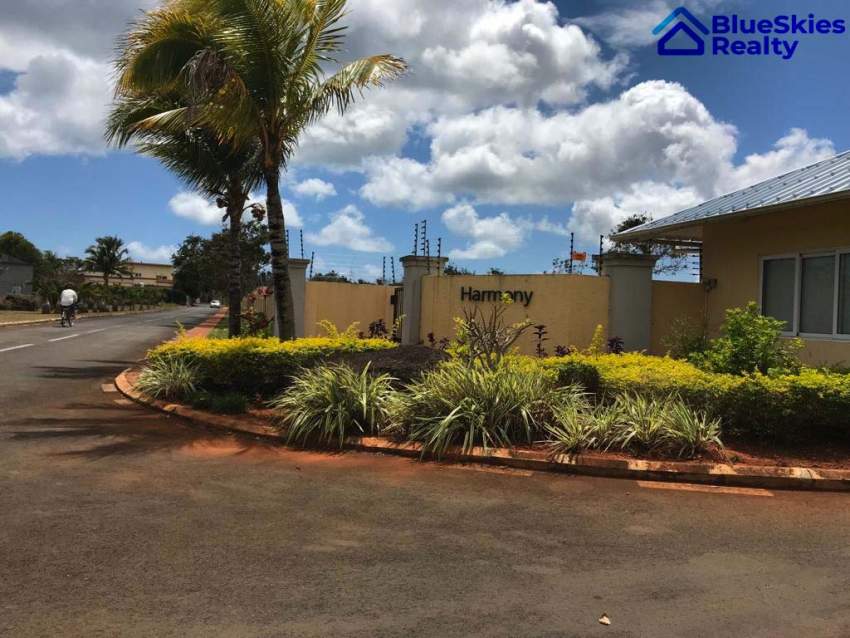 227 toises of Land Pointe aux Piments - 2 - Land  on Aster Vender