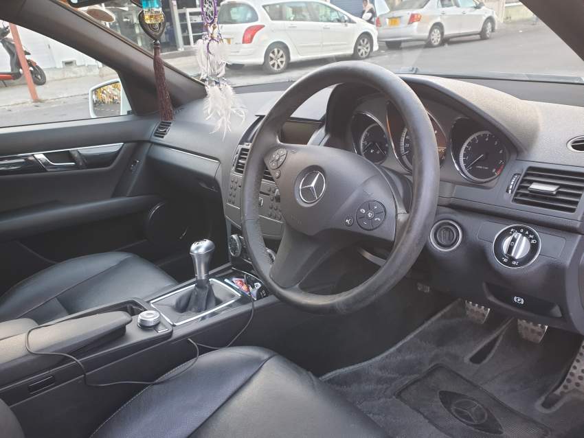 Mercedes Benz c180 AMG KOMPRESSOR - 1 - Luxury Cars  on Aster Vender