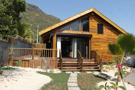 Rivière Noire à louer villa avec piscine et accès plage privé au calme - 0 - Villas  on Aster Vender