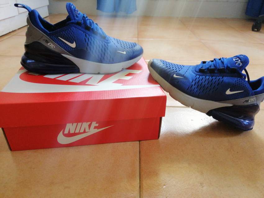 Nike air max 270 on Aster Vender