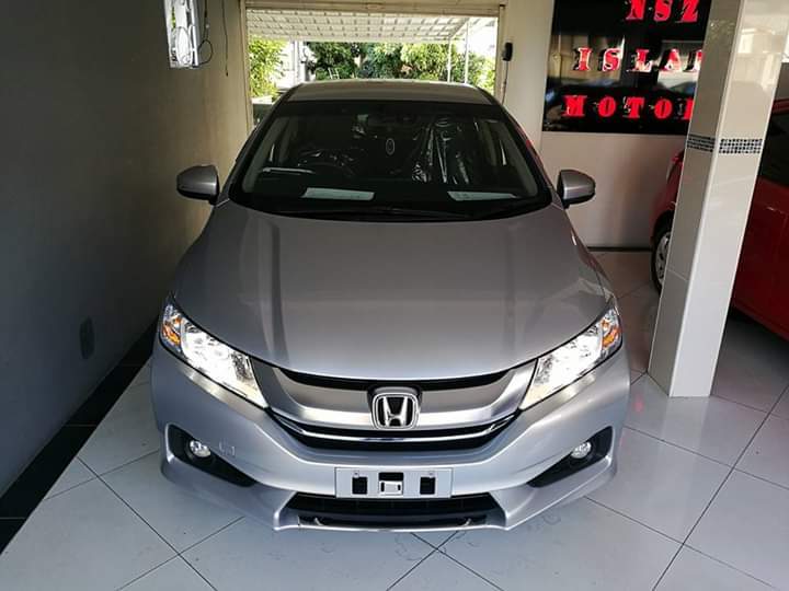 Honda Grace silver car - 0 - Family Cars  on Aster Vender