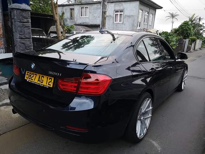 BMW 320i - 1 - Compact cars  on Aster Vender