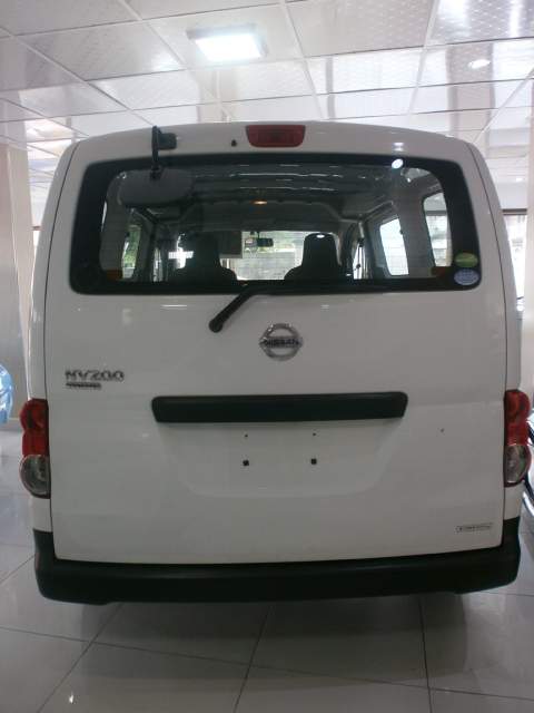 NISSAN NV200 - 1 - Cargo Van (Delivery Van)  on Aster Vender