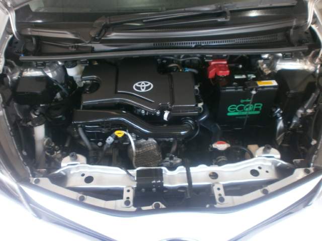 Toyota vitz - 7 - Family Cars  on Aster Vender