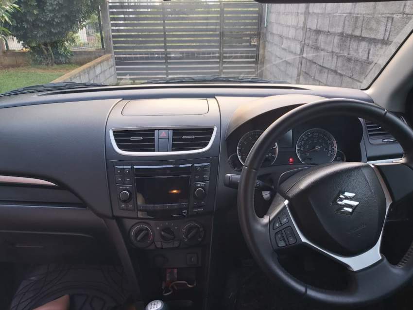Suzuki Swift - 3 - Compact cars  on Aster Vender