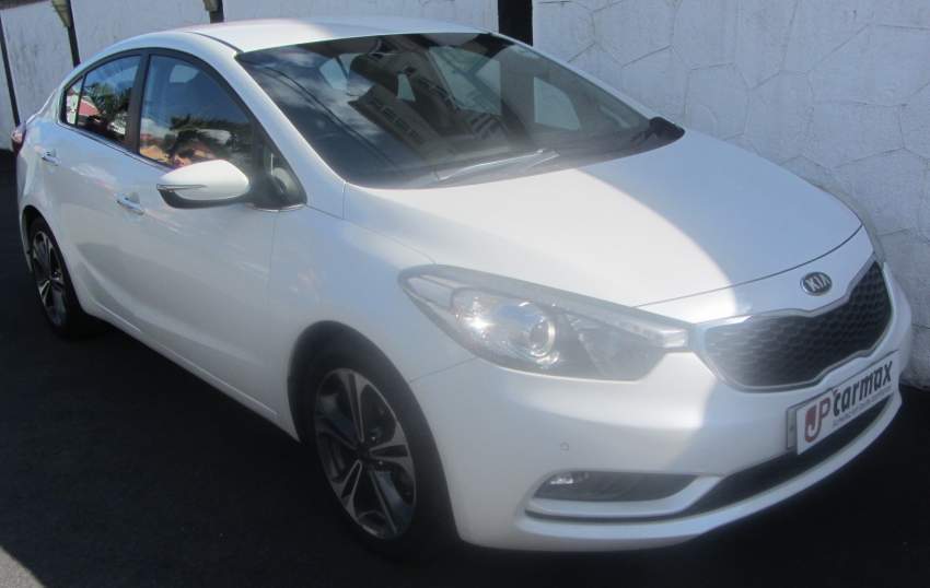 Kia Cerato - 2013 - 1 - Family Cars  on Aster Vender
