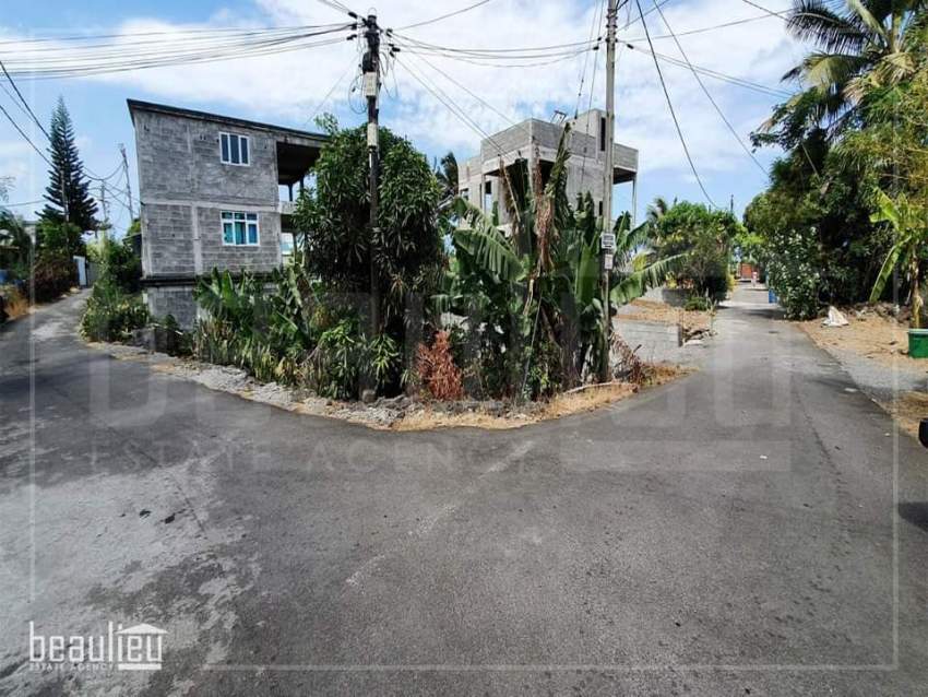 Residential of 7 Perches in Trou d'Eau Douce on Aster Vender