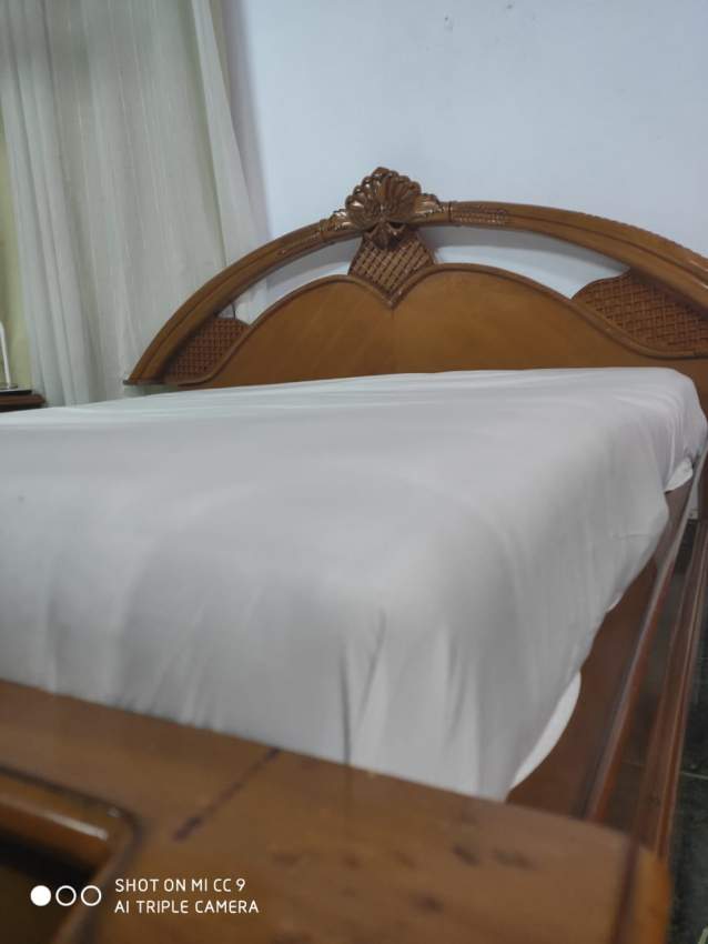 Teak king size bed - 3 - Bedroom Furnitures  on Aster Vender