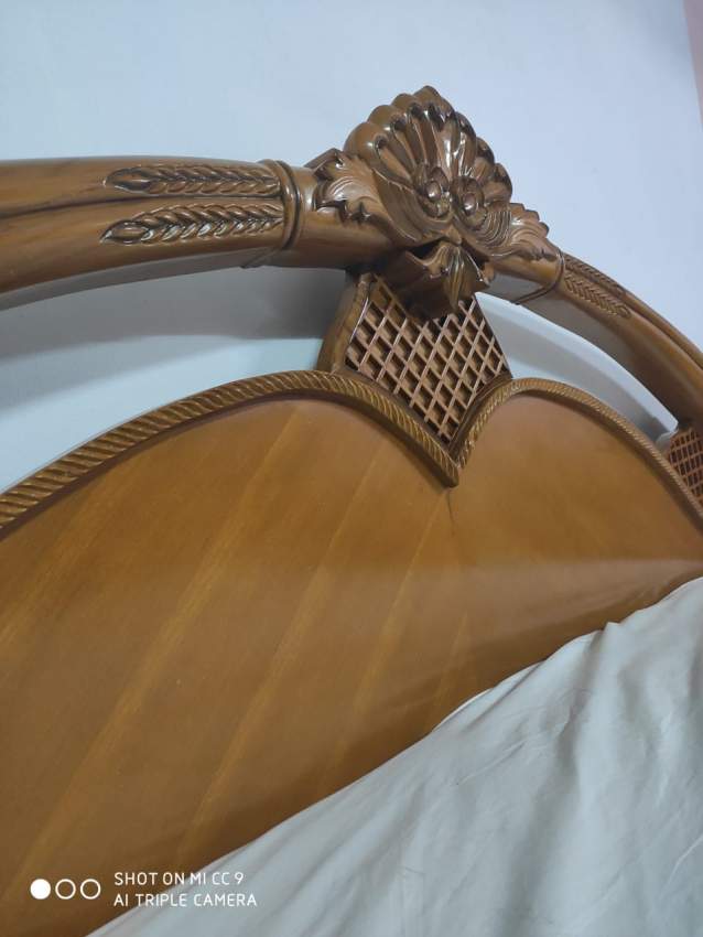 Teak king size bed - 1 - Bedroom Furnitures  on Aster Vender